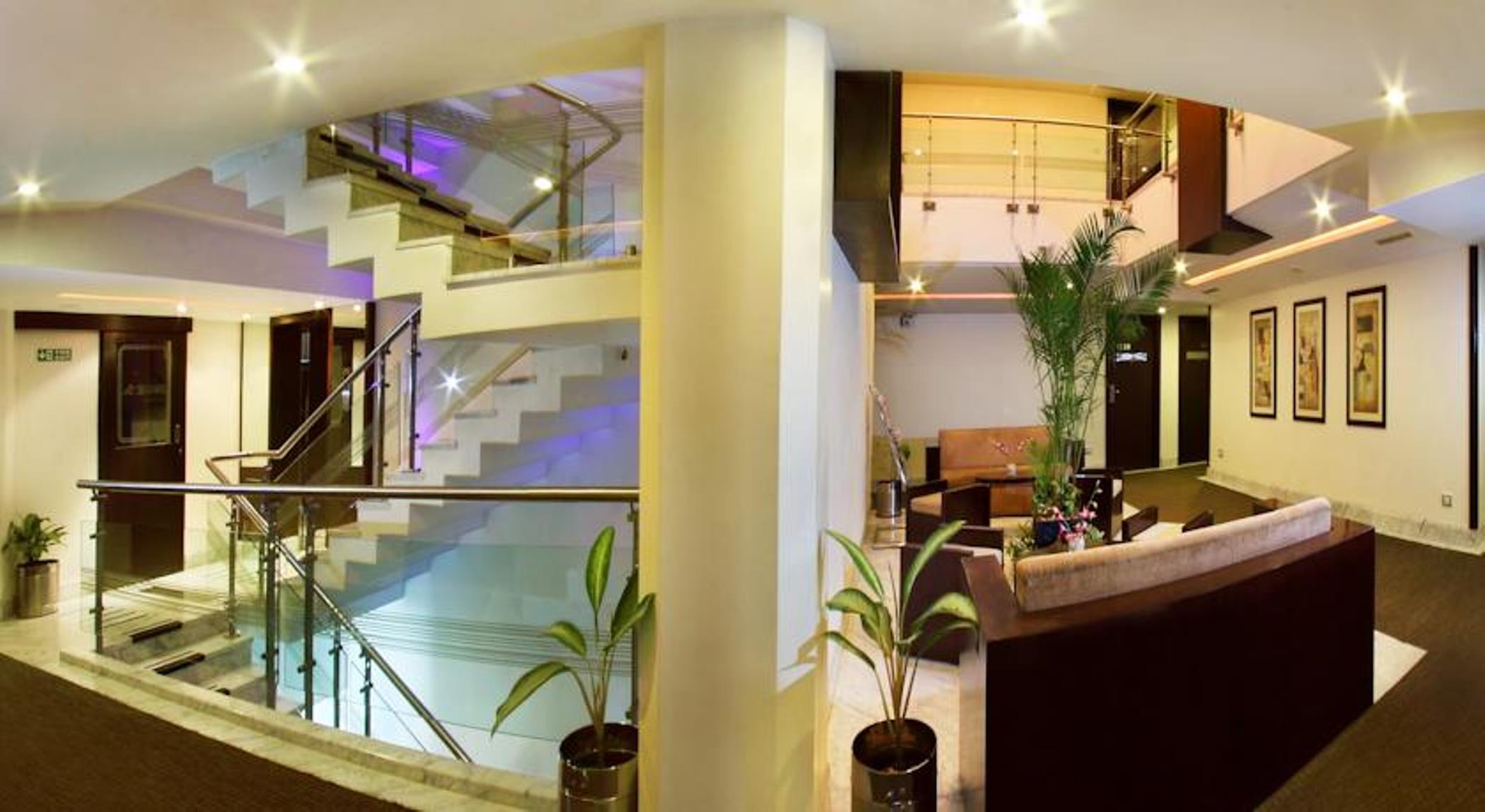 The President Hotel Бангалор Екстериор снимка